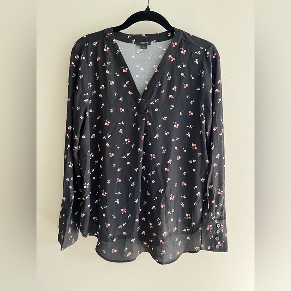 Loft Black Floral Mixed Media V-Neck Blouse - Picture 1 of 5